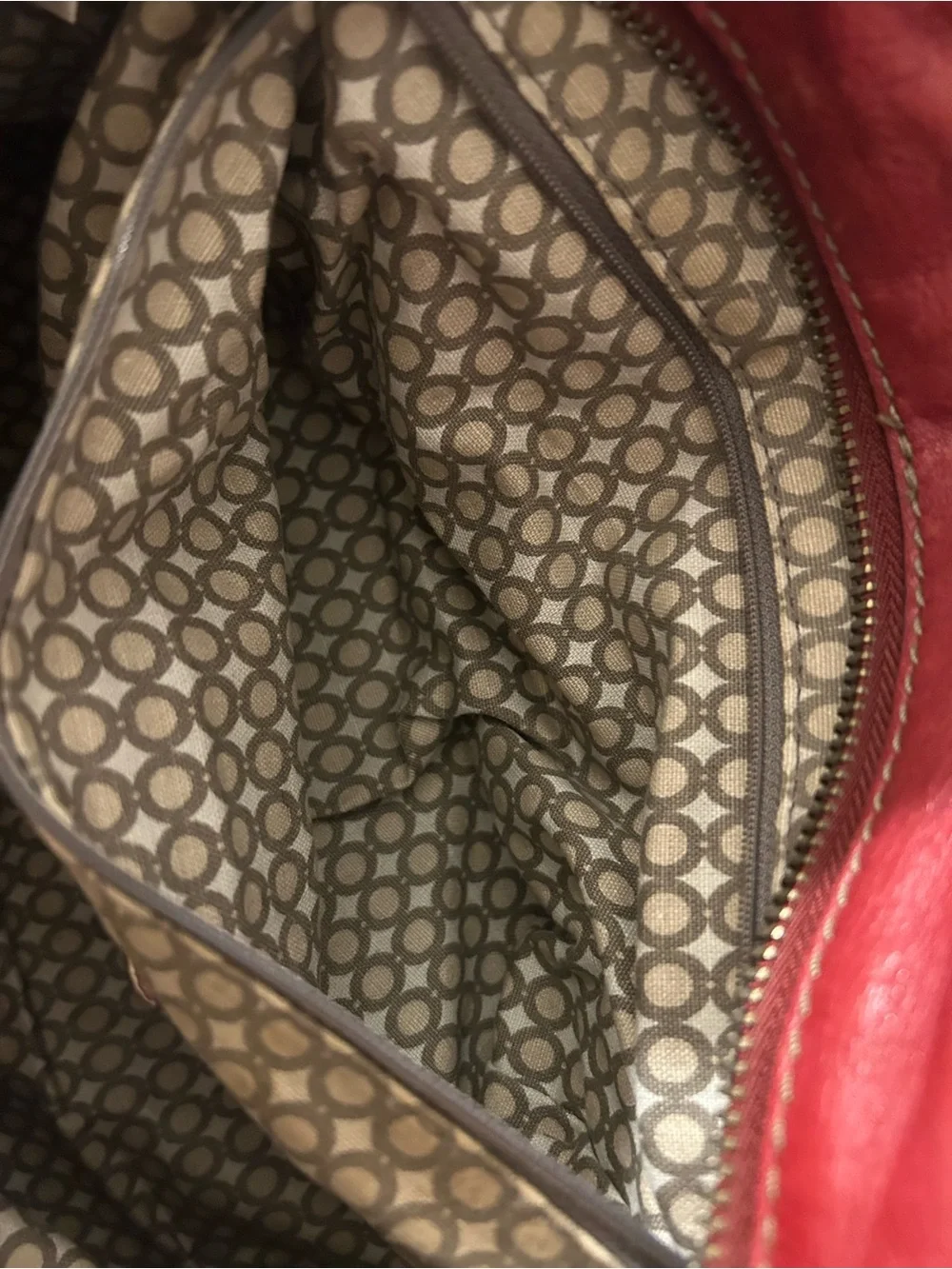 Fossil Red Leather Shoulder Bag with Front Zip Pocket Fossil Red Pebbled Leather - Picture 5 of 6
